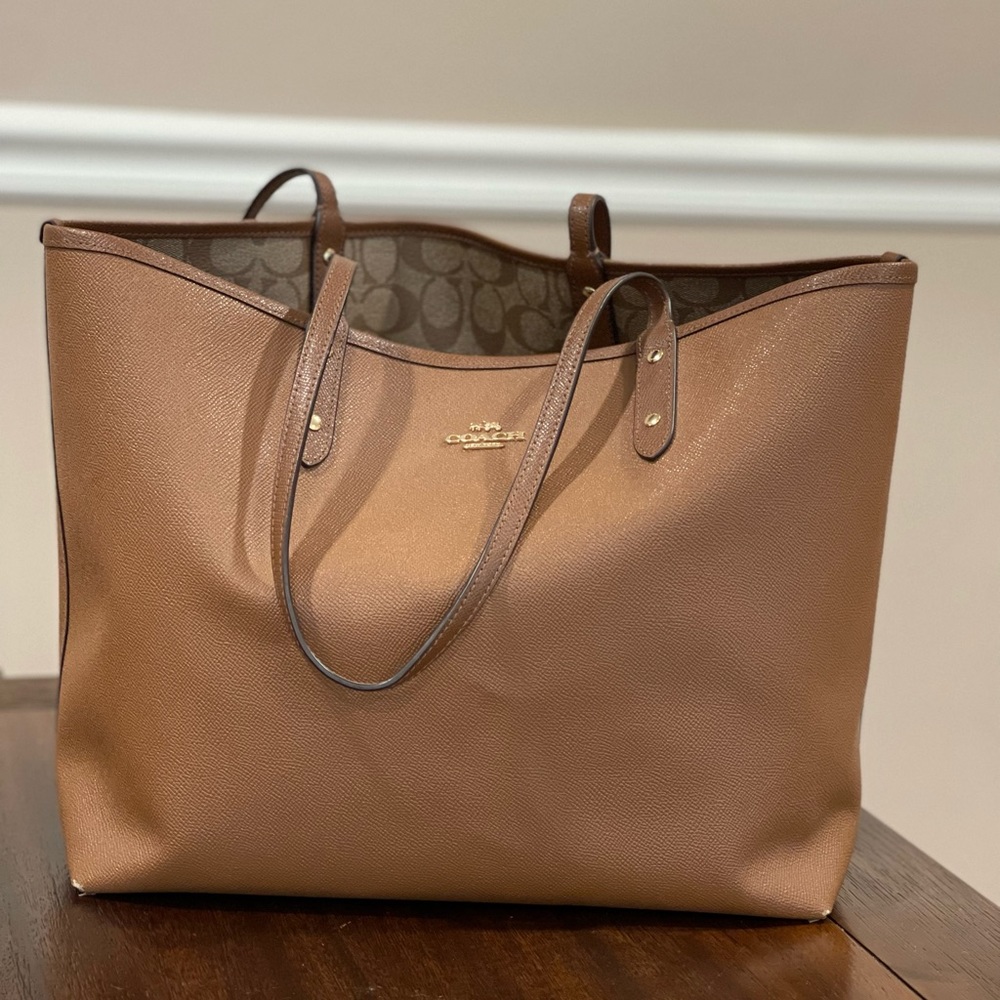 Coach Tote